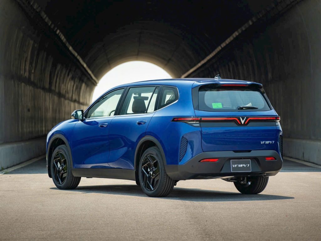 Vận hành VinFast VF MPV 7